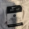 Nike träningsshorts vita, storlek S