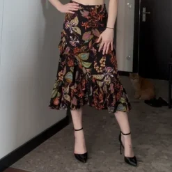 Nowa z metką spódnica midi z H&M idealna na komunię na wesele w stylu vintage oficjalna