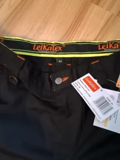 Nowe długie spodnie montażowe.Rozm.60