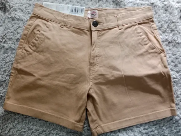 Nowe klasyczne bawełniane szorty damskie Lee Cooper M 38