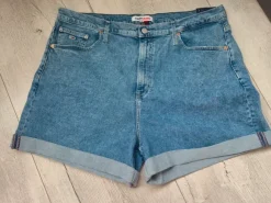 Nowe szorty Tommy Jeans