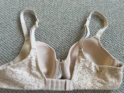 Ny Chantelle BH str. 75 B kun prøvet på