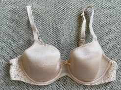 Ny Chantelle BH str. 75 B kun prøvet på