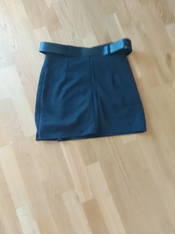 Ny kjolshort storlek s