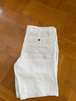Nya vita linneshorts