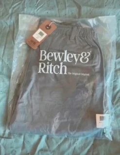 Nye chino shorts fra Bewley & Ritch, grå