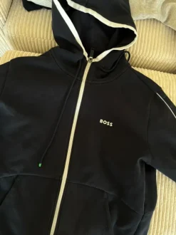 Nyskick Hugo boss hoodie