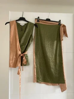 Omlott set från Never fully dressed ny med prislapp