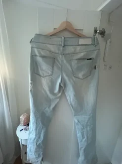 Only jeans
