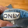 Only lowwaist jeans!