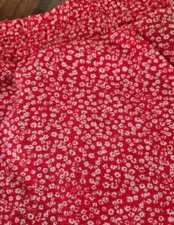 Only röda shorts strlk XL