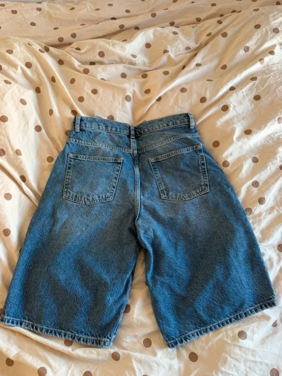 Only shorts