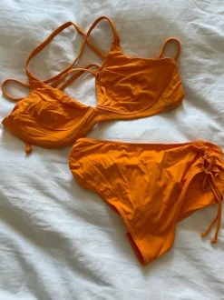 Orange bikini från change 70G