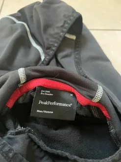Peak performance hættetrøje