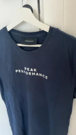 Peak performance t-shirt