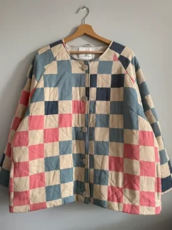Pikowana kurtka w kolorową kratkę only m oversize