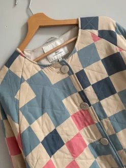 Pikowana kurtka w kolorową kratkę only m oversize