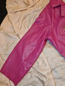 Pinkki tekonahkatakki