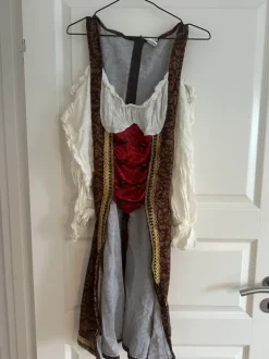 Pirat kostume