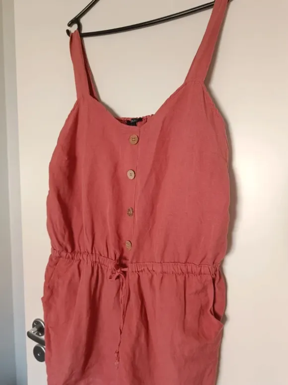 Playsuit i 55% linne