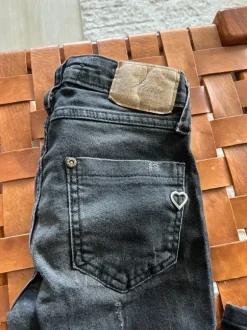 Please Jeans