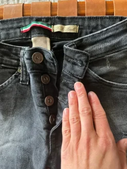 Please Jeans
