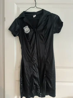 Politi kostume