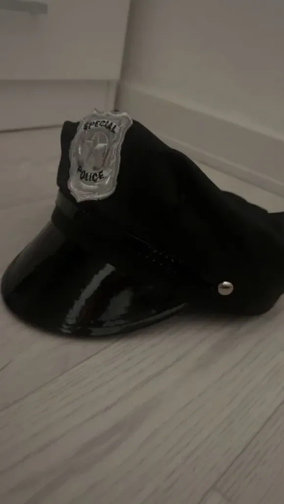 Politi kostume:)