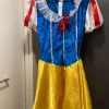 Prinsessa Lumikin mekko