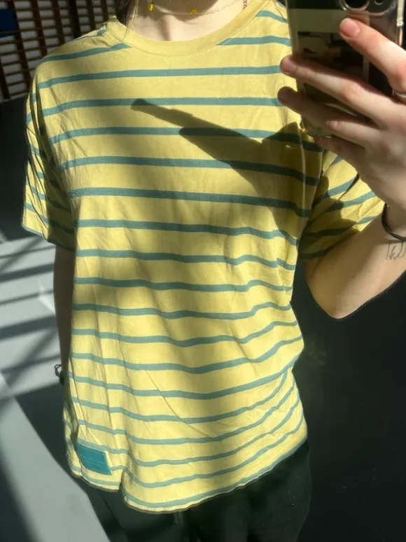 Pull & bear tshirt