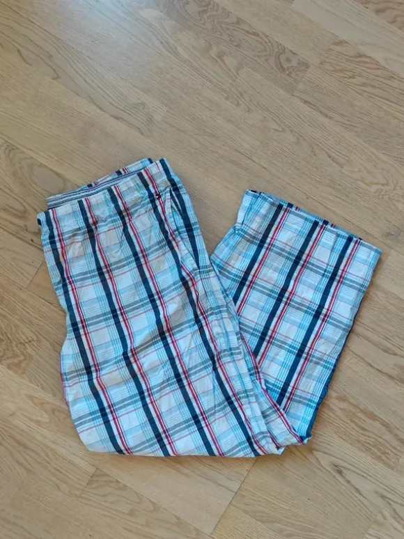 Pyjamahousut