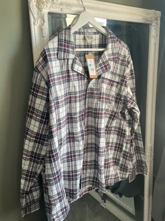 Randig pyjamas