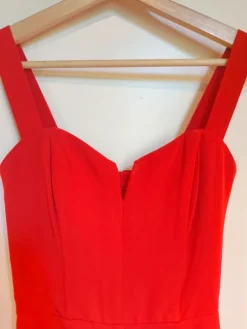 Röd snygg byxdress, H&M stl 38