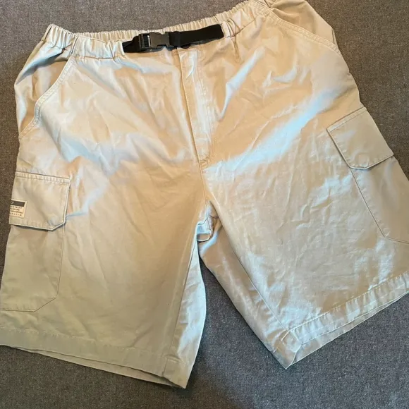 Red green shorts herr strl XL