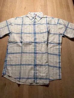 Santino hvid og blå skjorte, størrelse 41/42