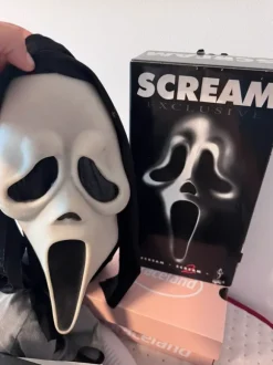 Scream mask från Scream 1+2