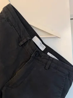 Selected Chinos