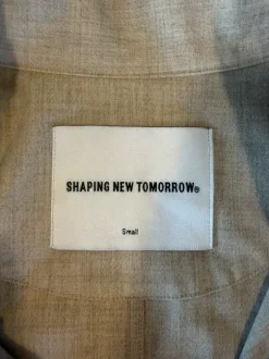 Shaping new tomorrow skjorte