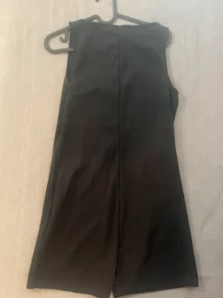 Short jumpsuit/onesie