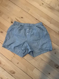 Shorts fra lager 157
