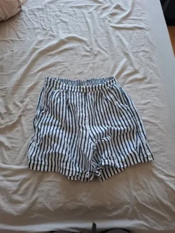 Shorts i 100% hør