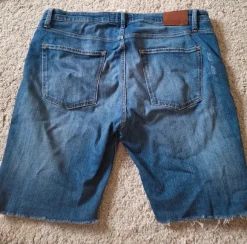 Shorts, jorts i jeansstorlek 34