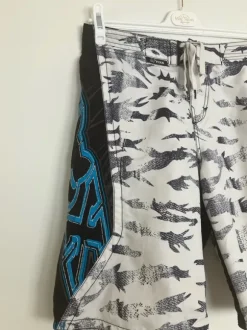 Shorts längre modell FOX