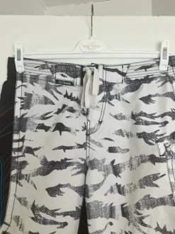Shorts längre modell FOX