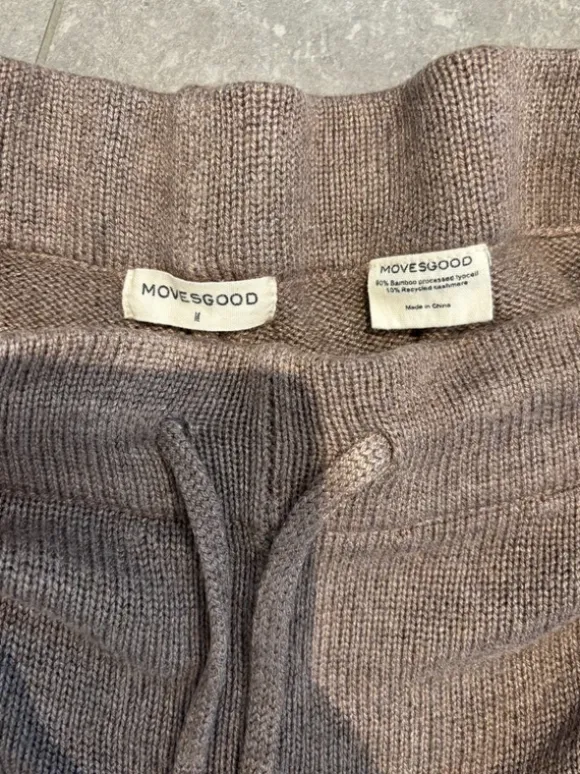 Shorts stickade Movesgood