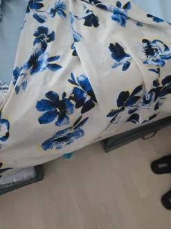 Silkkinen yömekko