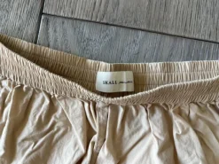 Skall studio beige shorts