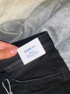Skinny jeans