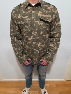 Skjorta