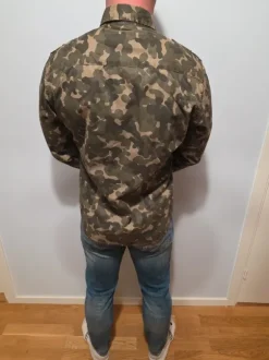 Skjorta